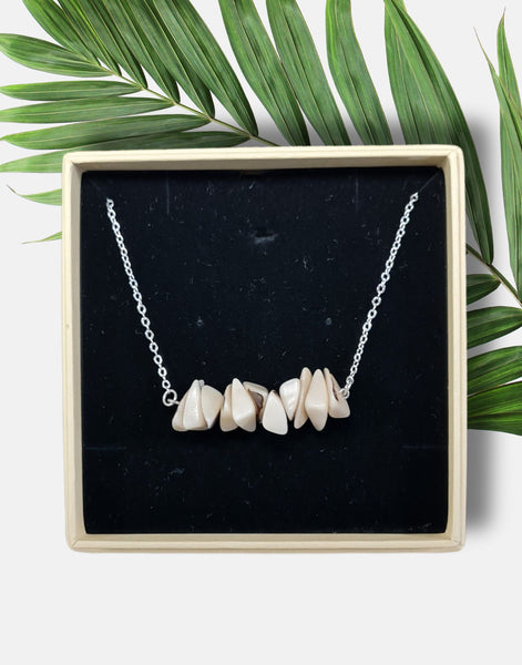 Sheila Tagua Chain Necklace - Monochromatic