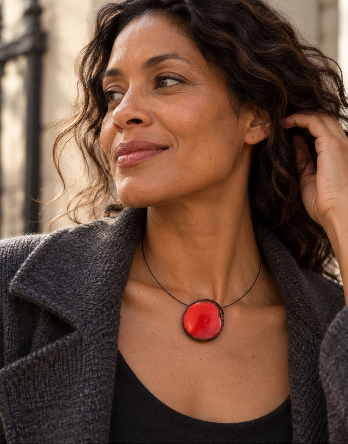 Flattened Seed Wire Necklace