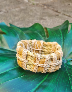 Handmade Light Coloniao  Bangle - Black Detail